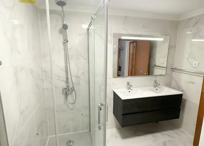 Baixa 208 Apartment-chiado דירה
